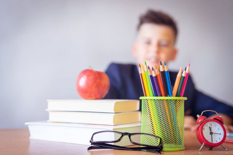 foto-dei-figli-sui-social-al-rientro-a-scuola-l-allerta-di-telefono-azzurro